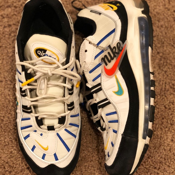 Air Max 98 Premium - Picture 2 of 4